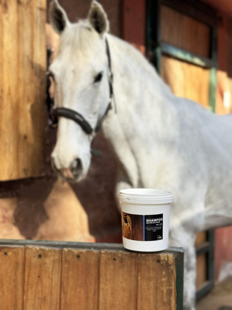 Shampoo neutro en pasta Equi Care x 900 gr.