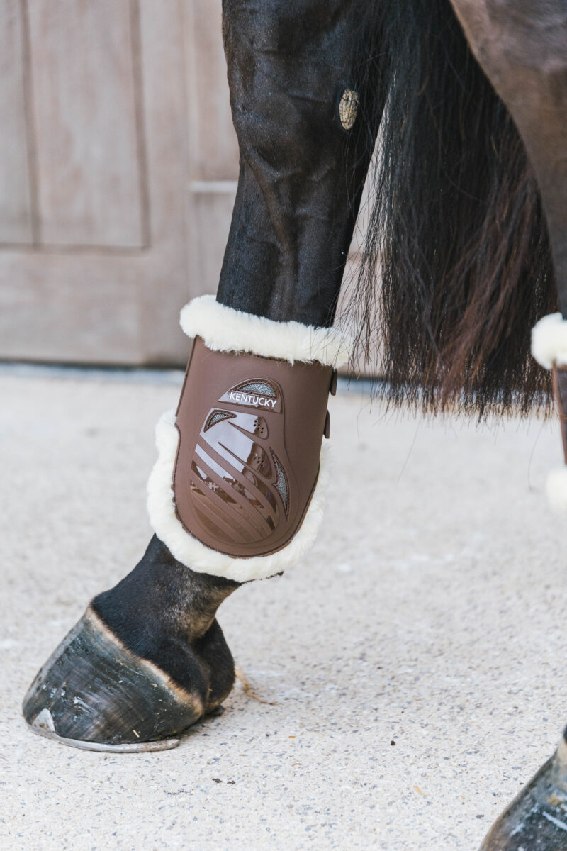 Protectores de patas Elastic con corderito Marrón - Kentucky - Imagen 2